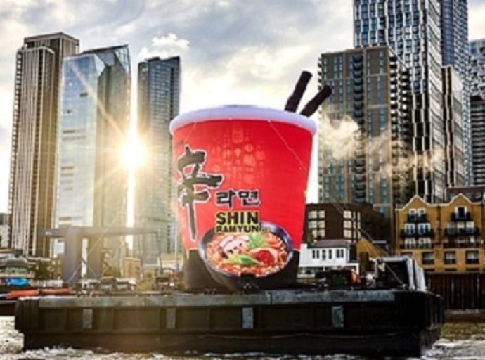 Giant Shin Ramyun cup takes to the Thames in London